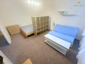 Pronájem bytu 2+kk, Praha - Libeň, Kubišova, 40 m2