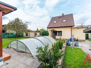 Pronájem rodinného domu, Praha - Dubeč, K pekárně, 104 m2