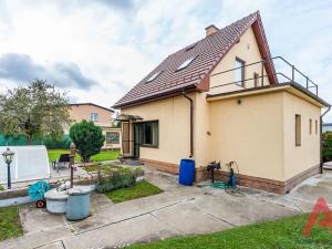 Pronájem rodinného domu, Praha - Dubeč, K pekárně, 104 m2