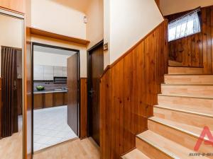 Pronájem rodinného domu, Praha - Dubeč, K pekárně, 104 m2