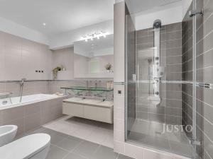 Prodej bytu 4+kk, Praha - Vršovice, Vršovická, 162 m2