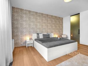 Prodej bytu 4+kk, Praha - Vršovice, Vršovická, 162 m2