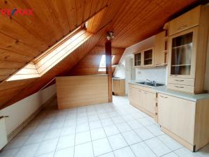 Pronájem bytu 3+1, Kladno - Kročehlavy, Skalní, 119 m2