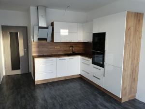 Pronájem bytu 2+kk, České Budějovice, Husova tř., 58 m2