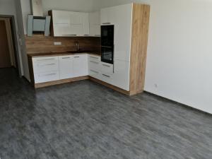 Pronájem bytu 2+kk, České Budějovice, Husova tř., 58 m2