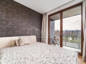 Pronájem bytu 2+kk, Praha - Holešovice, V háji, 53 m2