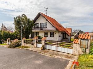 Prodej rodinného domu, Černouček, 303 m2