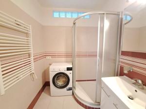 Pronájem bytu 3+1, Zlín, U Trojáku, 77 m2