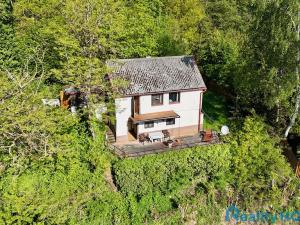 Prodej chaty, Týn nad Vltavou - Hněvkovice na levém břehu Vltavy, 86 m2
