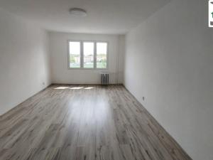 Pronájem bytu 3+1, Cheb, U Stadionu, 76 m2