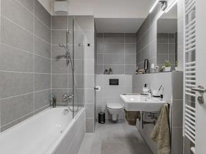 Prodej bytu 2+kk, Praha - Ruzyně, Drnovská, 52 m2