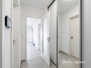 Pronájem bytu 2+kk, Praha - Bohnice, Pekařova, 47 m2