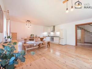 Prodej rodinného domu, Štipoklasy, 356 m2