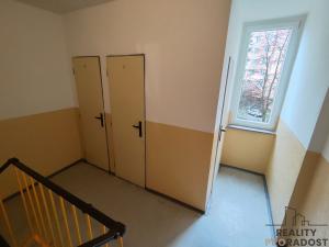 Pronájem bytu 2+1, Chomutov, Bezručova, 63 m2