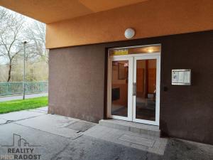 Pronájem bytu 2+1, Chomutov, Bezručova, 63 m2