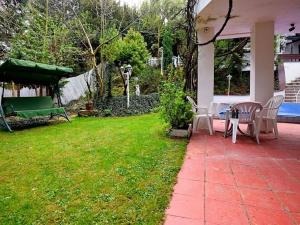 Pronájem bytu 1+1, Praha - Hlubočepy, Pod Ateliéry, 60 m2