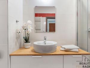 Prodej bytu 1+kk, Praha - Horní Měcholupy, Mantovská, 36 m2