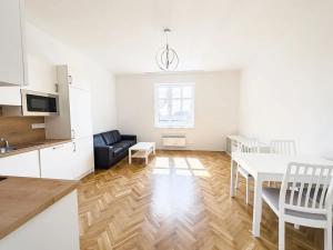 Pronájem bytu 2+kk, Praha - Strašnice, Na Třebešíně, 59 m2