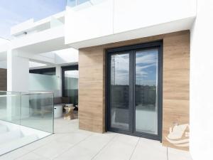 Prodej bytu 4+kk, Denia, Španělsko, 87 m2