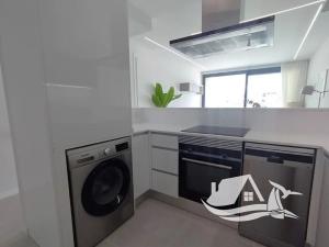 Prodej bytu 4+kk, Denia, Španělsko, 75 m2