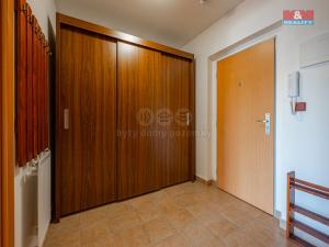 Prodej bytu 2+kk, Neveklov, náměstí Jana Heřmana, 47 m2