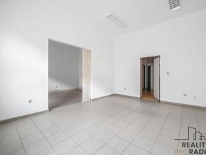 Pronájem obchodního prostoru, Pardubice, Sladkovského, 76 m2