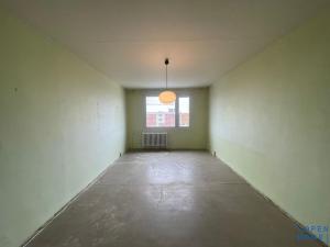 Pronájem bytu 2+1, Chomutov, Holešická, 62 m2