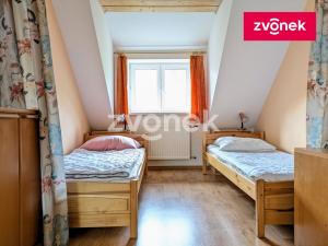 Prodej chaty, Velké Karlovice, 200 m2