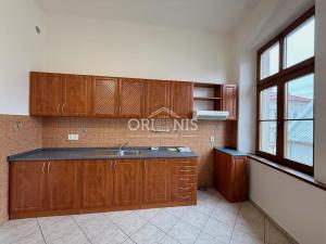 Pronájem bytu 2+1, Chomutov, Revoluční, 62 m2