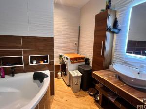 Prodej bytu 4+1, Třinec, Sosnová, 80 m2