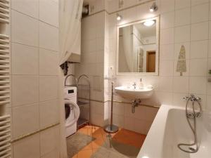 Pronájem bytu 3+kk, Brno, Bednářova, 79 m2
