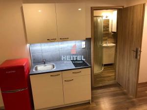 Pronájem bytu 1+kk, Olomouc, Zeyerova, 30 m2