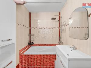 Prodej bytu 3+1, Teplice - Trnovany, Bohosudovská, 78 m2