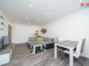 Prodej bytu 3+1, Lanškroun - Žichlínské Předměstí, B. Martinů, 74 m2
