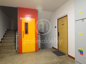 Prodej bytu 3+1, Moravský Krumlov, Sídliště, 61 m2