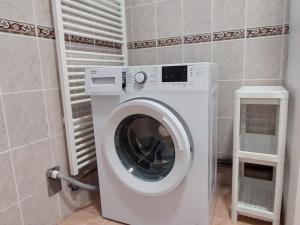 Pronájem bytu 1+1, Františkovy Lázně - Horní Lomany, Americká, 40 m2