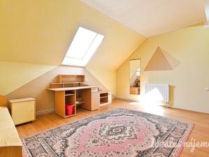 Pronájem rodinného domu, Kunovice, Na Bělince, 280 m2