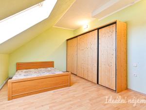 Pronájem rodinného domu, Kunovice, Na Bělince, 280 m2