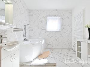 Pronájem rodinného domu, Kunovice, Na Bělince, 280 m2