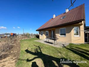 Pronájem rodinného domu, Kunovice, Na Bělince, 280 m2