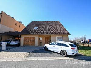 Pronájem rodinného domu, Kunovice, Na Bělince, 280 m2