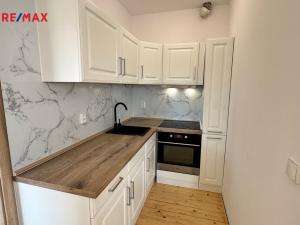 Pronájem bytu 2+kk, Dobříš, Plk. B. Petroviče, 40 m2