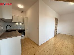 Pronájem bytu 2+kk, Dobříš, Plk. B. Petroviče, 40 m2