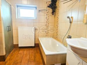 Prodej rodinného domu, Přelouč - Lhota, 78 m2
