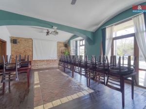 Pronájem restaurace, Praha - Smíchov, Nádražní, 339 m2