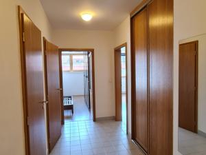 Pronájem bytu 2+kk, Praha - Smíchov, Ostrovského, 49 m2