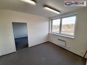 Pronájem výrobních prostor, Kladno - Dubí, Dubská, 2110 m2