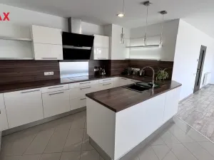 Prodej bytu 4+kk, Pelhřimov, Dolnokubínská, 119 m2