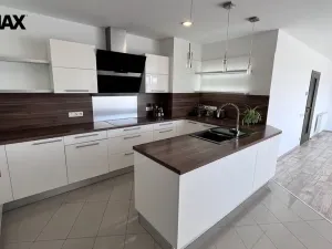 Prodej bytu 4+kk, Pelhřimov, Dolnokubínská, 119 m2