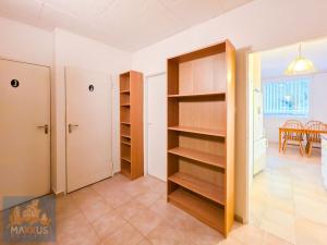 Pronájem bytu 1+kk, Praha - Troja, Glowackého, 40 m2
